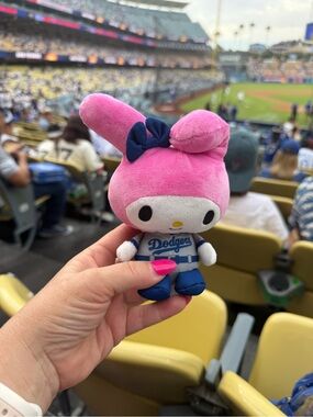 2026 Dodger Give away Sanrio My Melody Plush in Pink with Navy Dodgers Outfit
